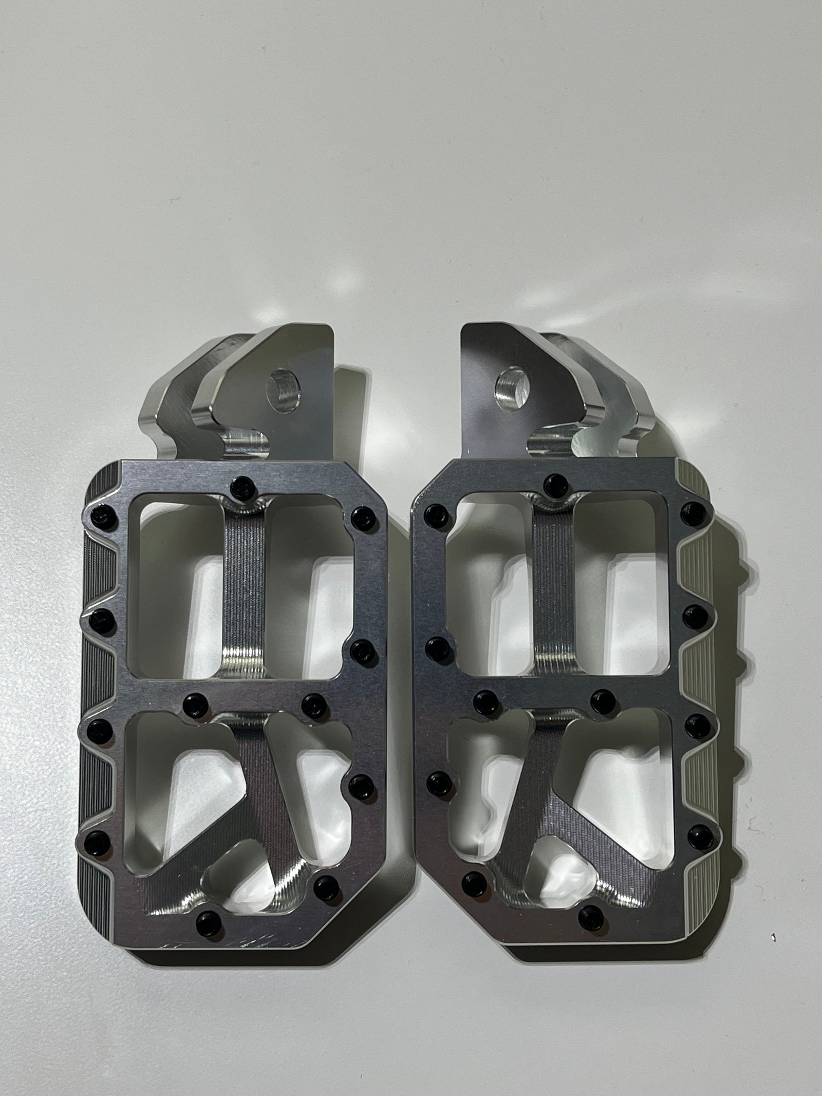 Mxp foot pegs 4 week pre order